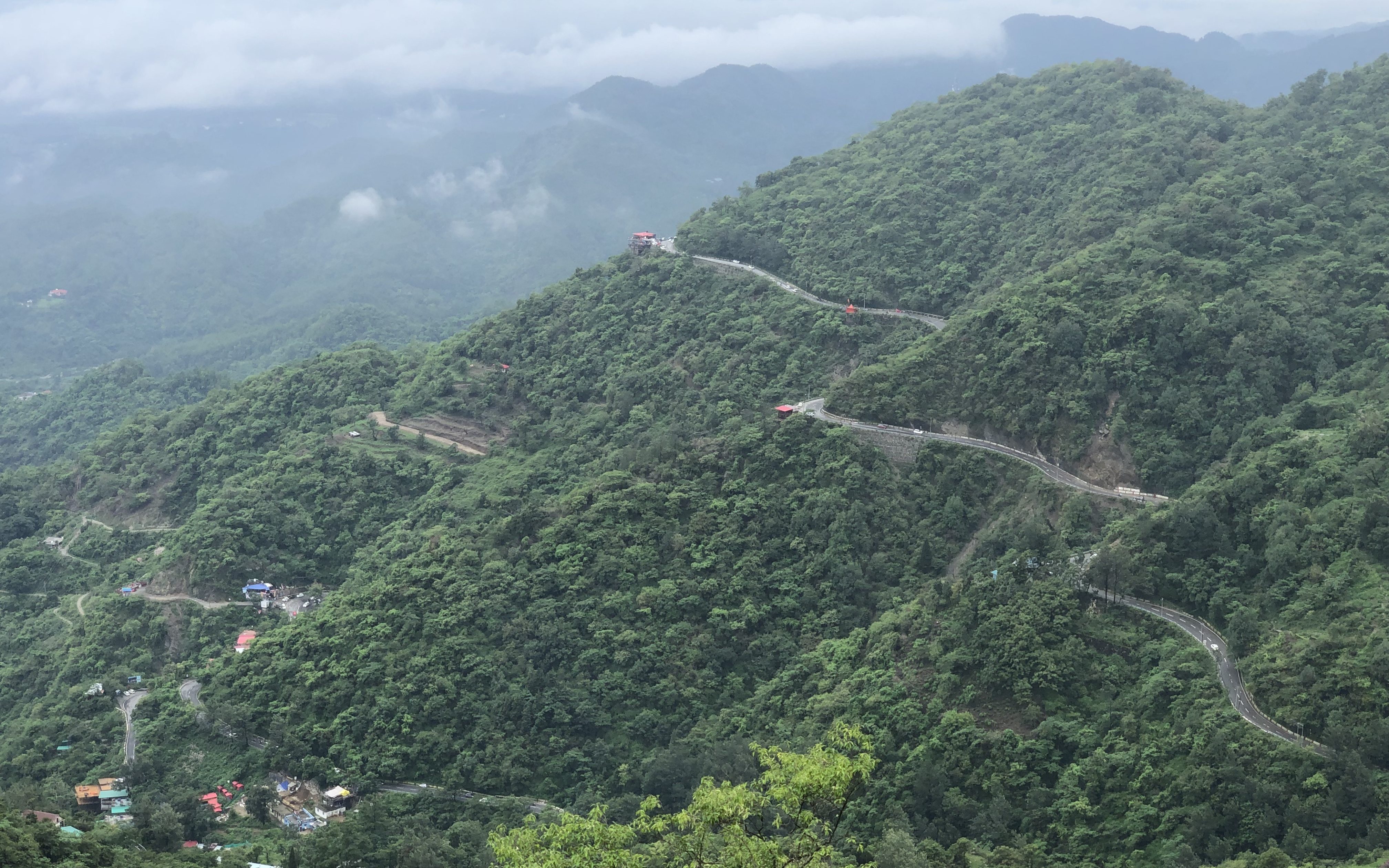 Dehradun - Mussoorie Motorable Road