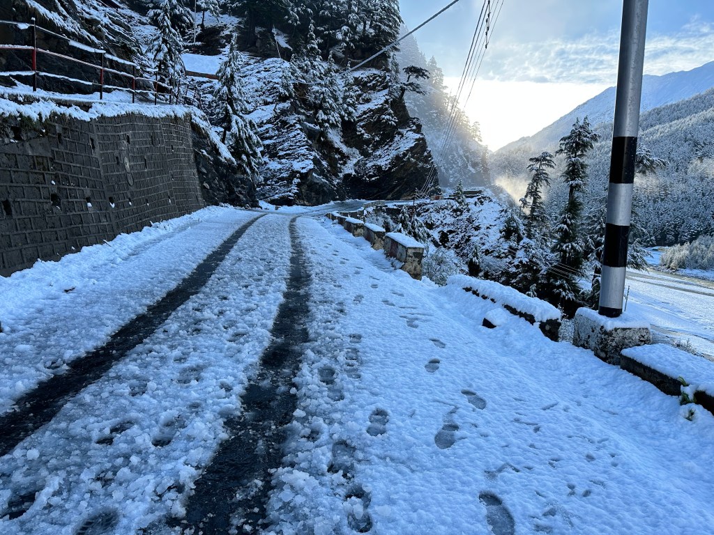 Harsil - Mukhba motorable road